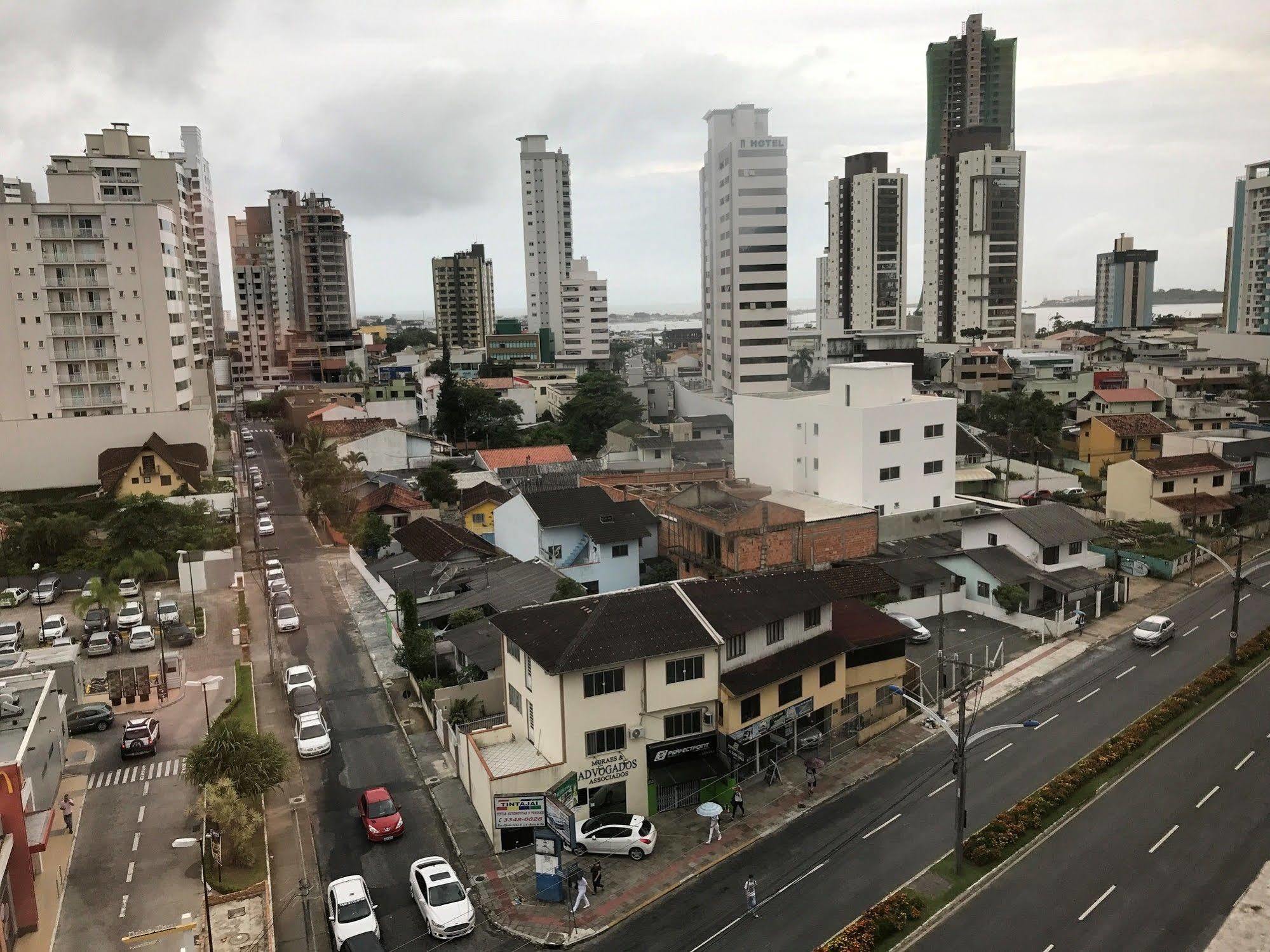Ibis Navegantes Itajai Hotel Exterior photo